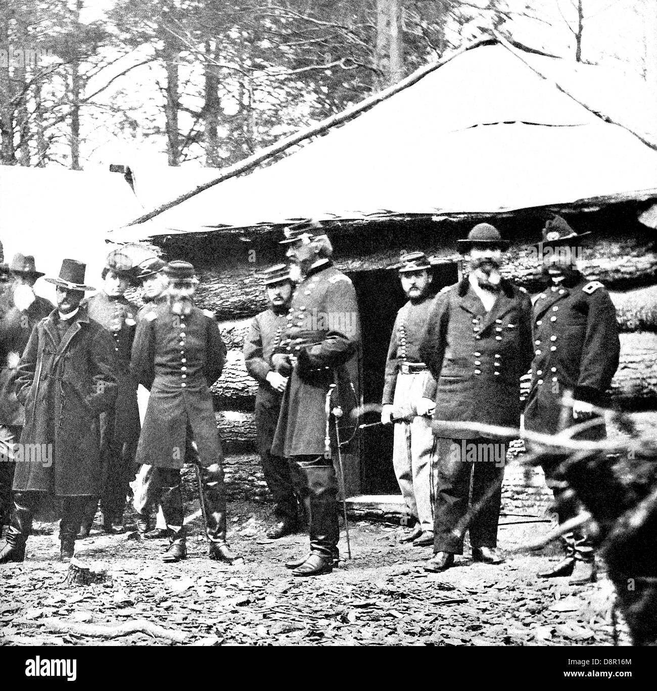 Le Général George Meade et le Major-général John Sedgwick stand avec d'autres militaires de l'Union avant leur avance pour Spotslvania. Banque D'Images