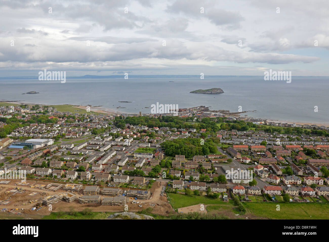 Vue depuis le sommet de North Berwick Law montrant Fidra et Craigleath Banque D'Images