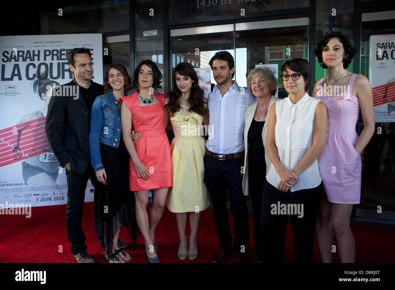 Montréal, Canada. 3 juin 2013. De gauche à droite : Benoît Gouin, Hélène Florent, Éve Duranceau, Sophie Desmarais, Jean-Sébastien Courchesne, Micheline Lanctôt, Chloé Robichaud, Fanny-Laure Malo, lors de la première tapis rouge du film 'Sarah préfere la course" au cinéma Impérial, à Montréal, Canada, le lundi 3 juin 2013. Credit : David-Olivier Gascon/Alamy Live News Banque D'Images