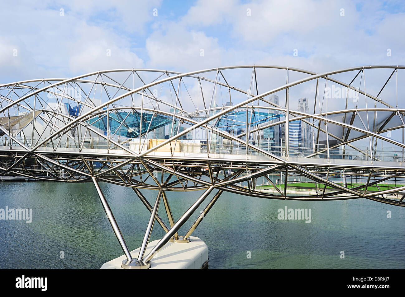 L'Helix Bridge , précédemment connu sous le nom de Double Helix Bridge Banque D'Images