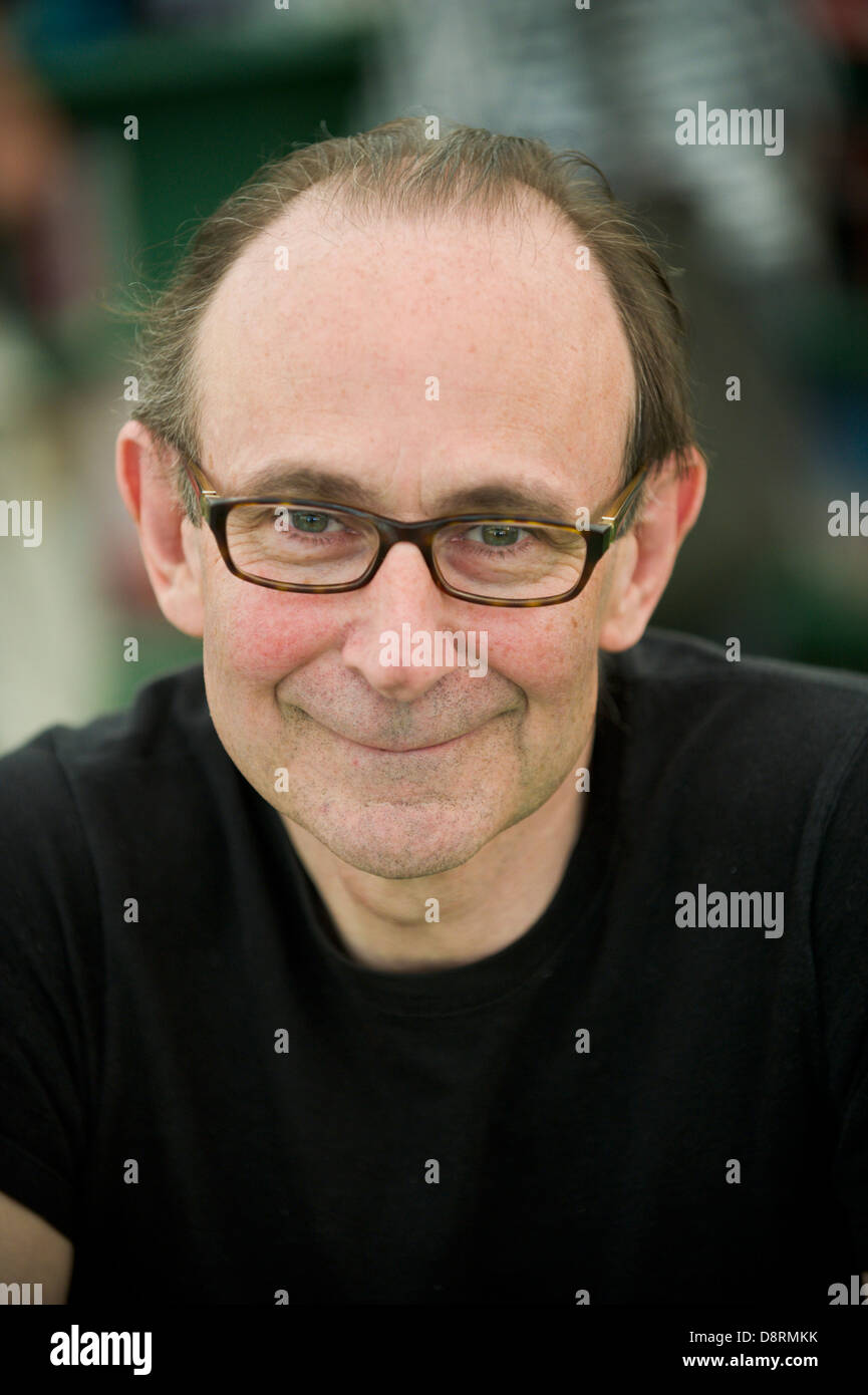Oliver James psychologue auteur et journaliste à Hay Festival 2013 Hay-on-Wye Powys Pays de Galles UK Banque D'Images