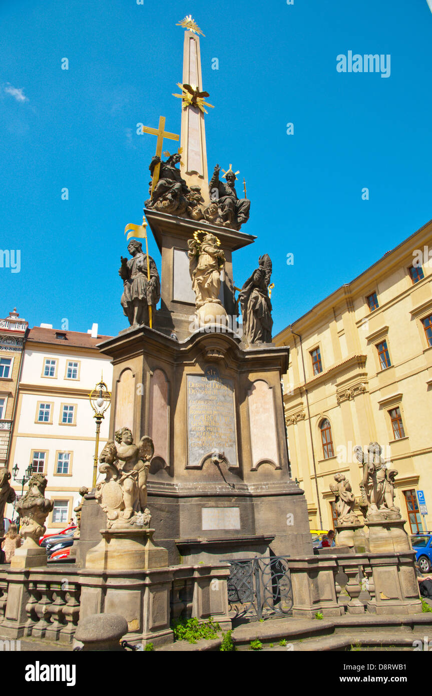 Colonne à la place Malostranske namesti de Malá Strana de Prague République Tchèque Europe Banque D'Images