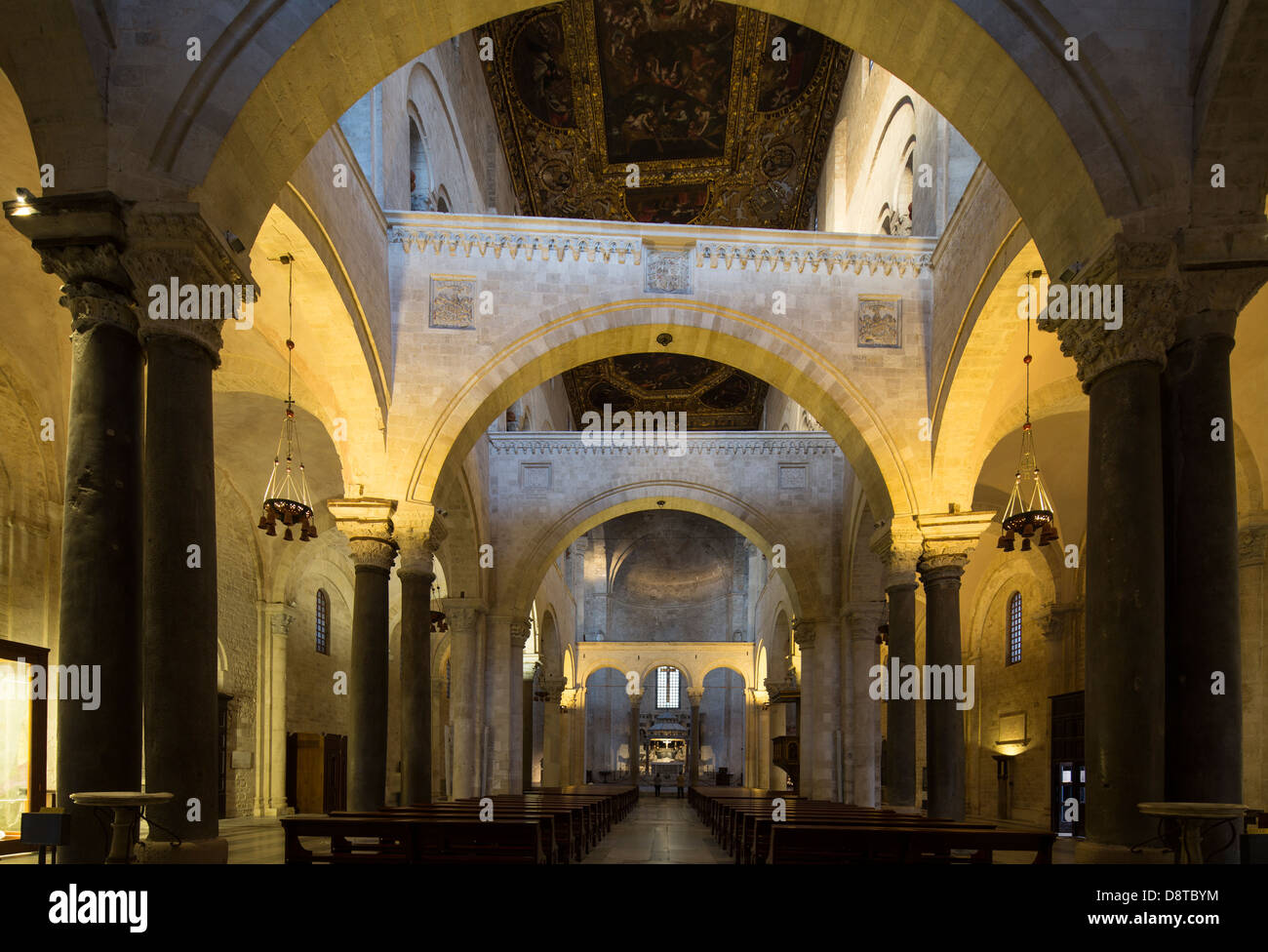 Basilica di San Nicola (Basilique de Saint Nicholas church), Bari, Pouilles, Italie Banque D'Images