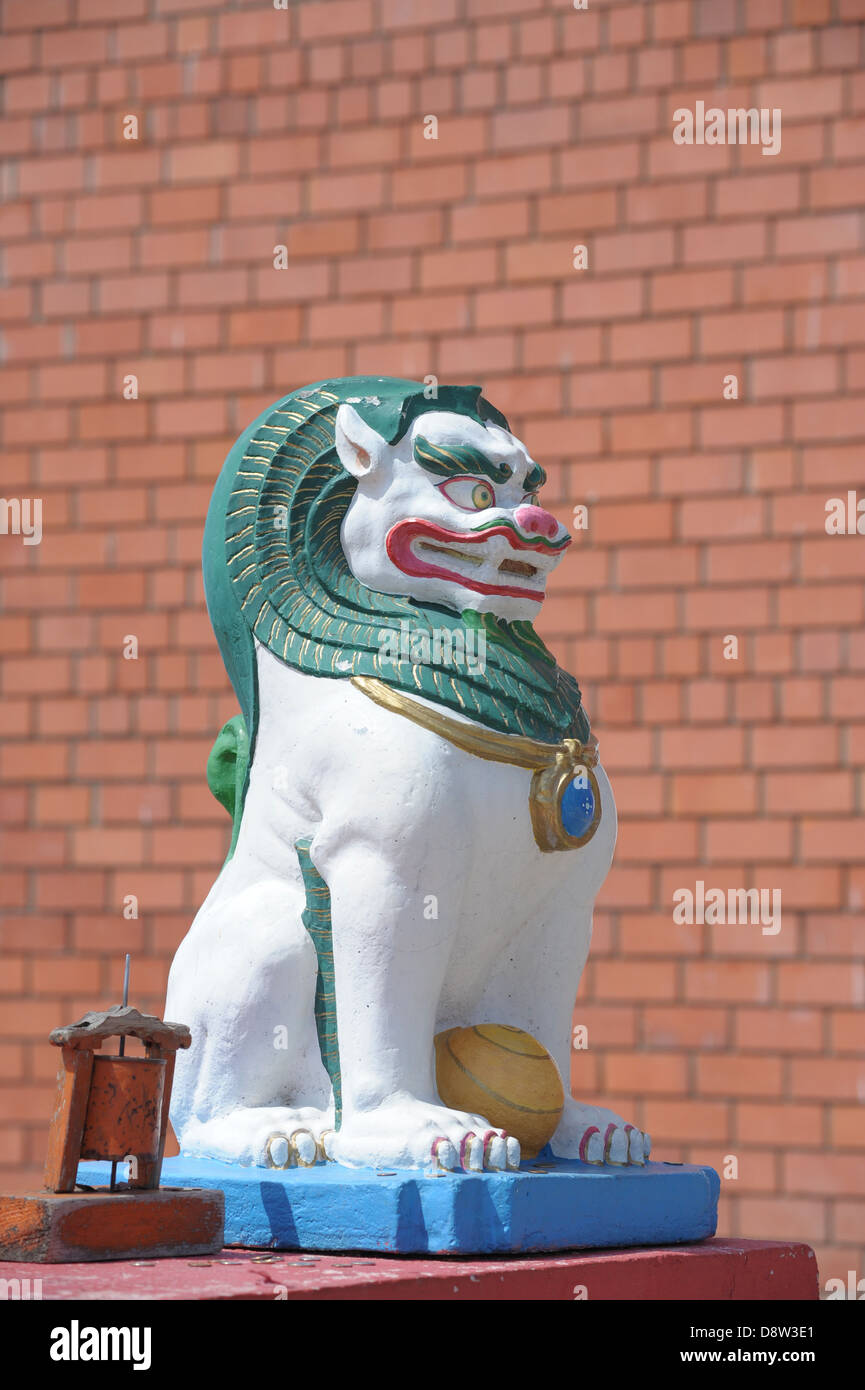 Lion bouddhique en pierre Banque D'Images