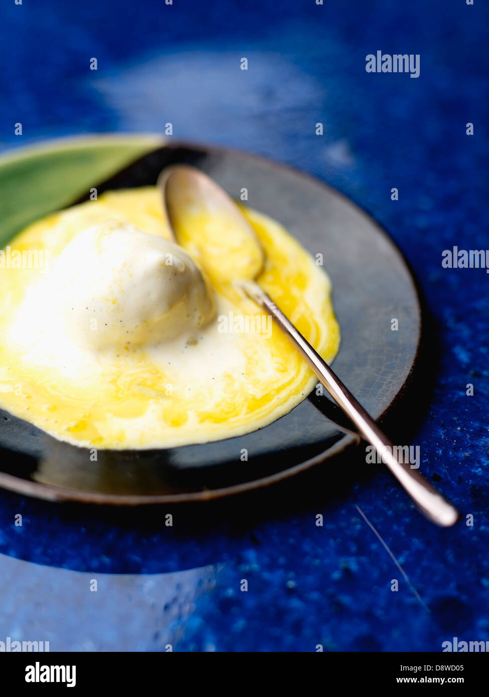 La mangue, glace vanille et dessert pomelo Banque D'Images