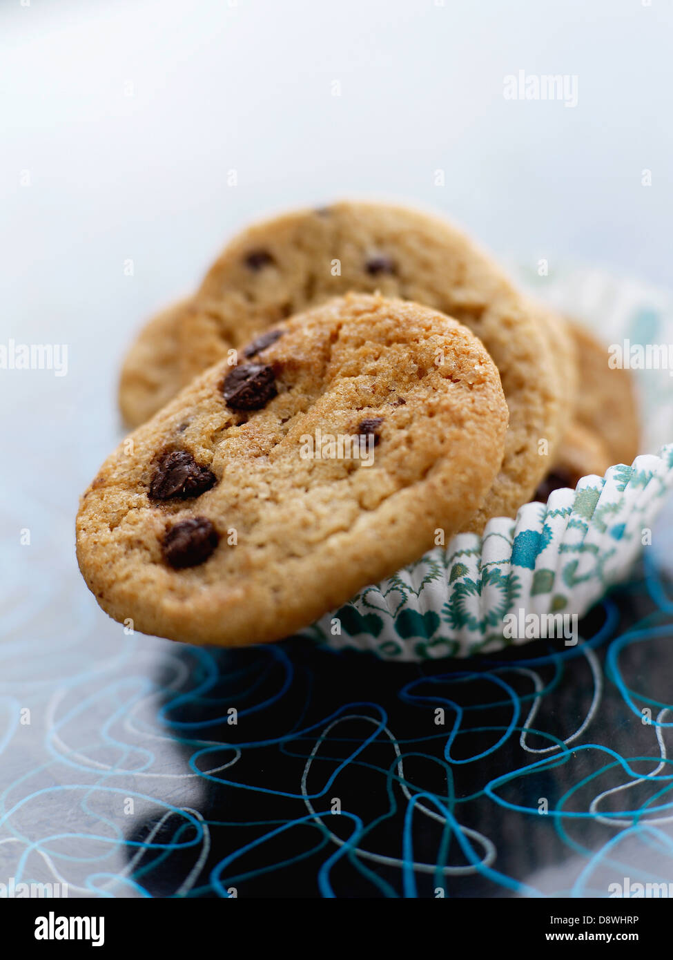 Cookies aux pépites de chocolat noir Banque D'Images