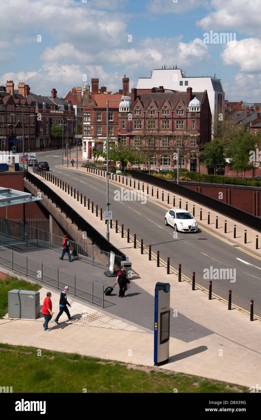 Pont du Chemin de fer, l'anneau de route, Wolverhampton, West Midlands, Royaume-Uni Banque D'Images