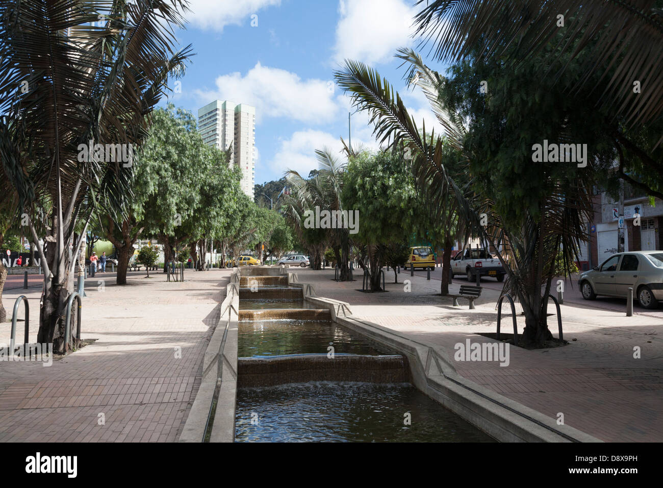 Canaliced River dans le district de La Candelaria, Bogota, Colombie Banque D'Images