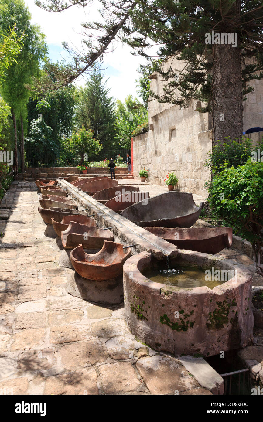 Lavabo, le monastère de Saint Catherine, Arequipa, Pérou Banque D'Images