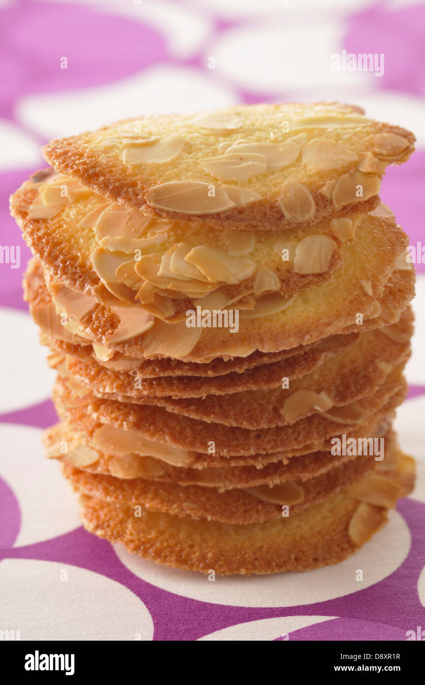 Tuiles d'amandes émincées Banque D'Images