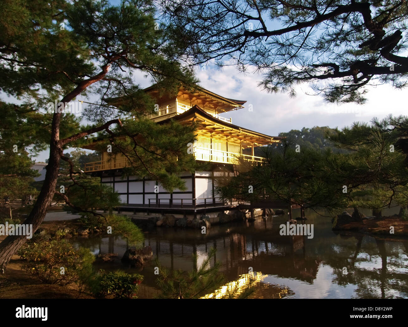 Pavillon d'or de Kyoto Kinkakuji Banque D'Images