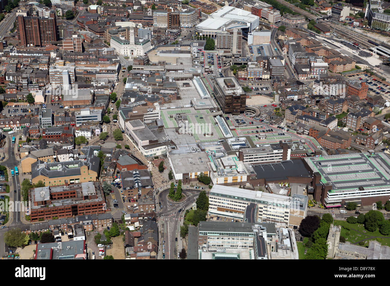 Vue aérienne du centre-ville de Luton Banque D'Images