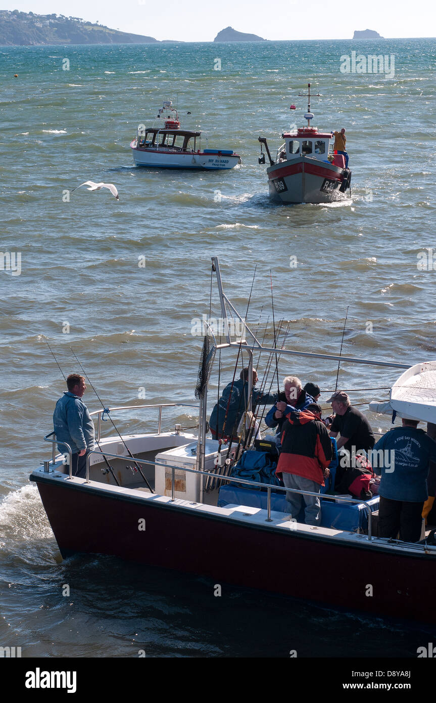 Bateau de pêche, bateaux de pêche,le port de Paignton Paignton quitte Port, bateau, pêche, mer, bateau, chalutier, petite, l'océan,Torbay Banque D'Images