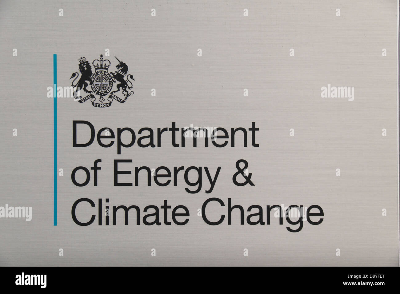 Le ministère de l'énergie et du changement climatique à l'extérieur de la plaque signalétique il les bureaux gouvernementaux de Whitehall, Londres, Royaume-Uni. Banque D'Images