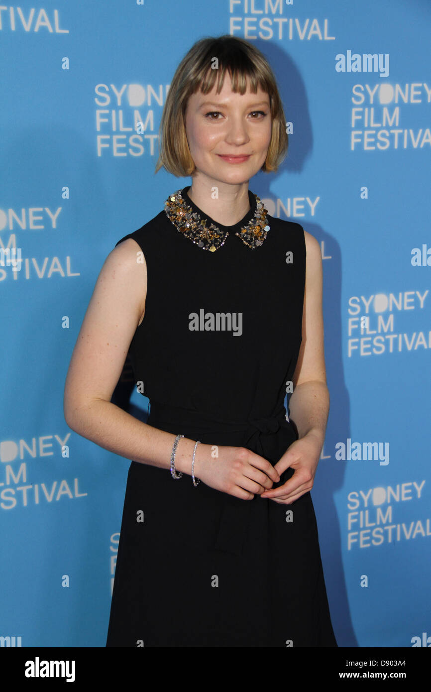 Le State Theatre, Sydney, NSW, Australie. 7 juin 2013. Étoile parcouru le tapis rouge pour la première australienne de Stoker à l'État théâtre dans le cadre du 60e Festival du film de Sydney. L'actrice Mia Wasikowska est représenté. Credit : Crédit : Richard Milnes / Alamy Live News. Banque D'Images