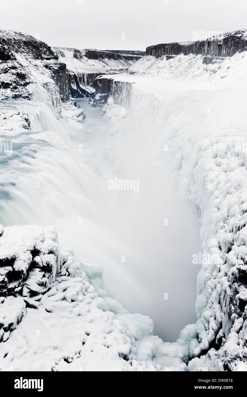 Une cascade, Gullfoss, l'Islande. Banque D'Images