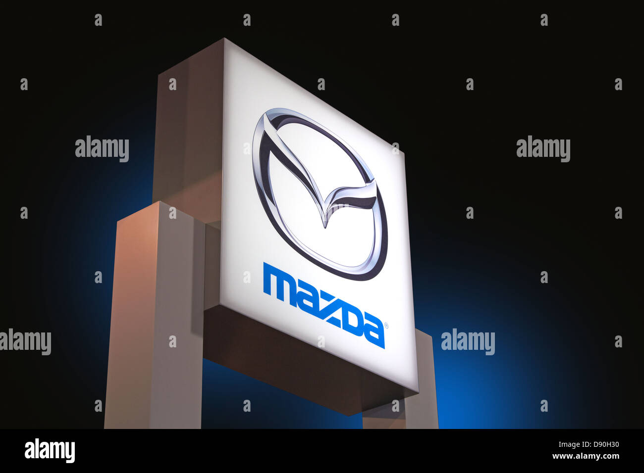 Logo automobile Mazda Banque D'Images