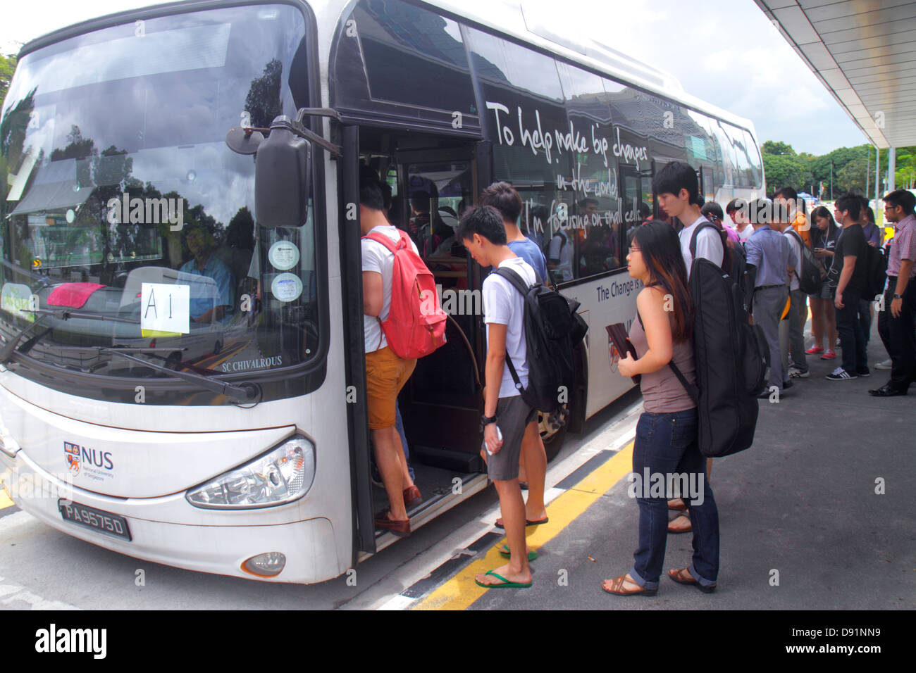 Singapour,Université nationale de Singapour,nus,école,gratuit,navette,bus,entraîneur,étudiants éducation élèves élèves élèves élèves,Asiatiques asiatiques immigrants ethniques imm Banque D'Images