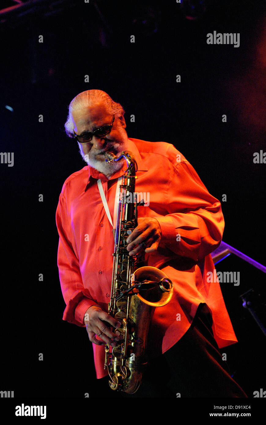 Saxophoniste de jazz Sonny Rollins durant la scène du Festival de jazz de Stockholm Banque D'Images