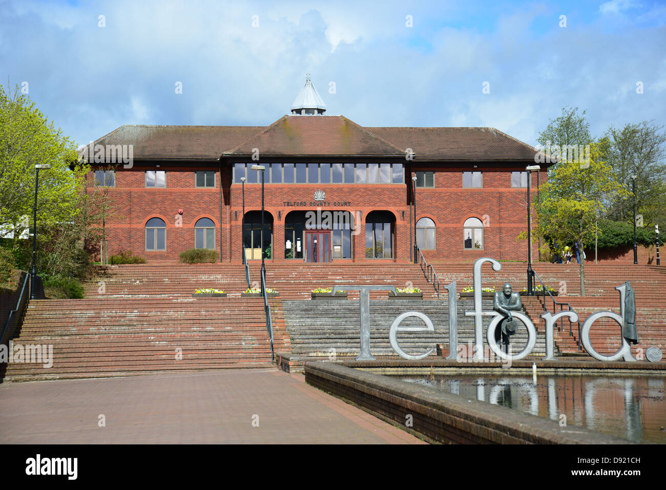 Bâtiment de la Cour de comté de Telford, Civic Square, Telford, Shropshire, England, United Kingdom Banque D'Images