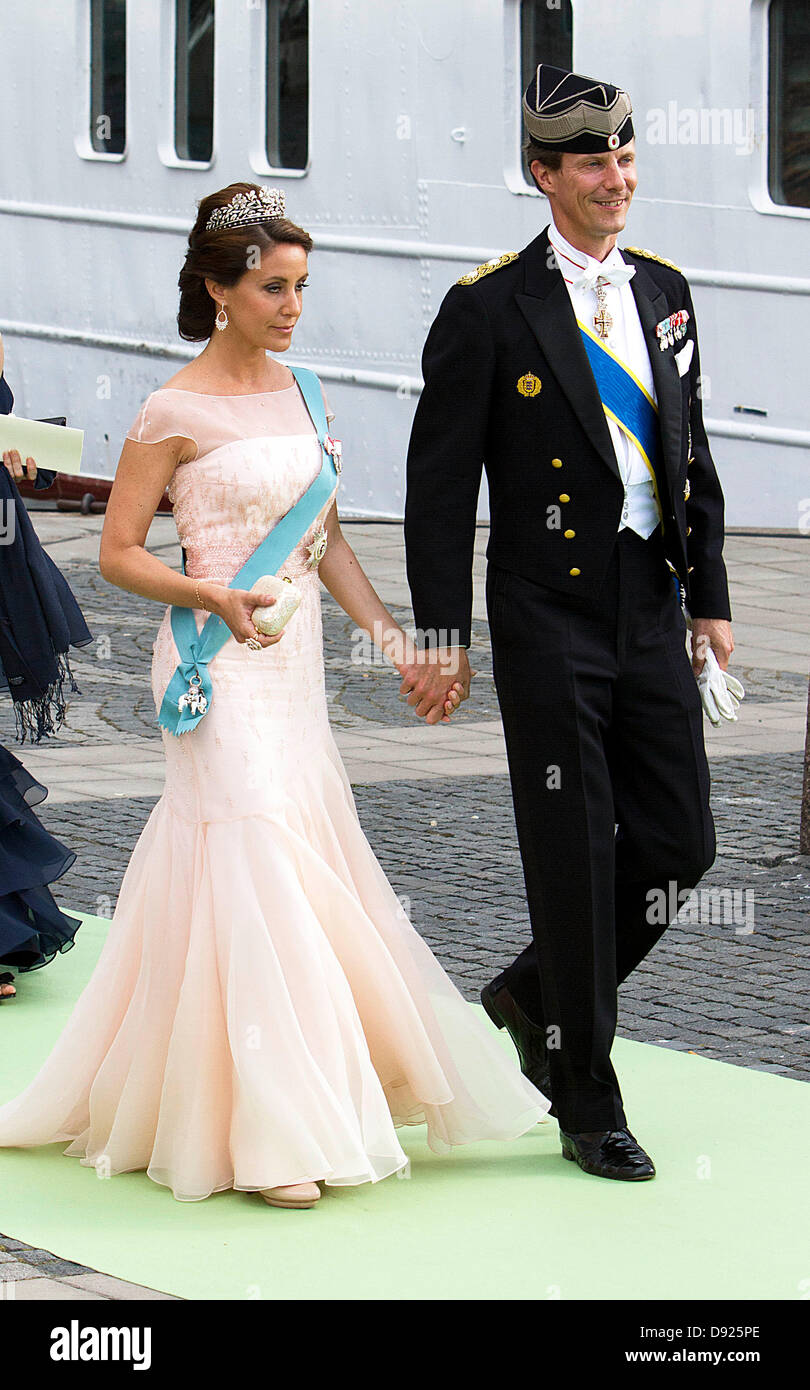 Le Prince Joachim du Danemark, la Princesse Marie de Danemark arrivent à EVERT TAUBES TERRASS sur Riddarholmen, après le mariage de la Princesse Madeleine et Christopher O'Neill à Stockholm, Suède, 08 juin 2013. Photo : Albert Nieboer/Pays-Bas OUT Banque D'Images