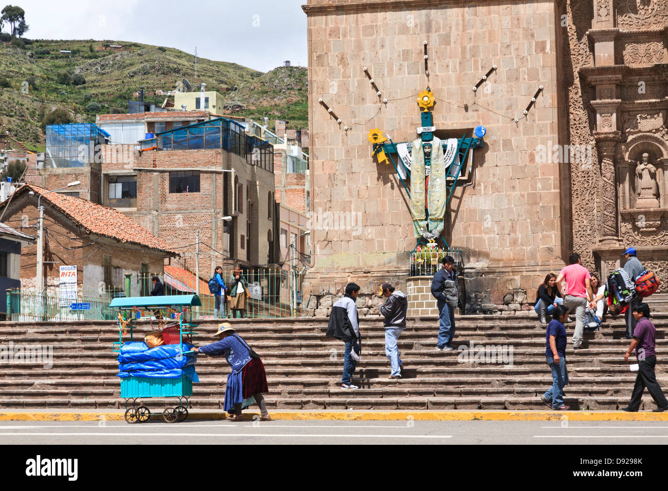 Plaza de Armas, Cathédrale, Puno, Pérou Banque D'Images