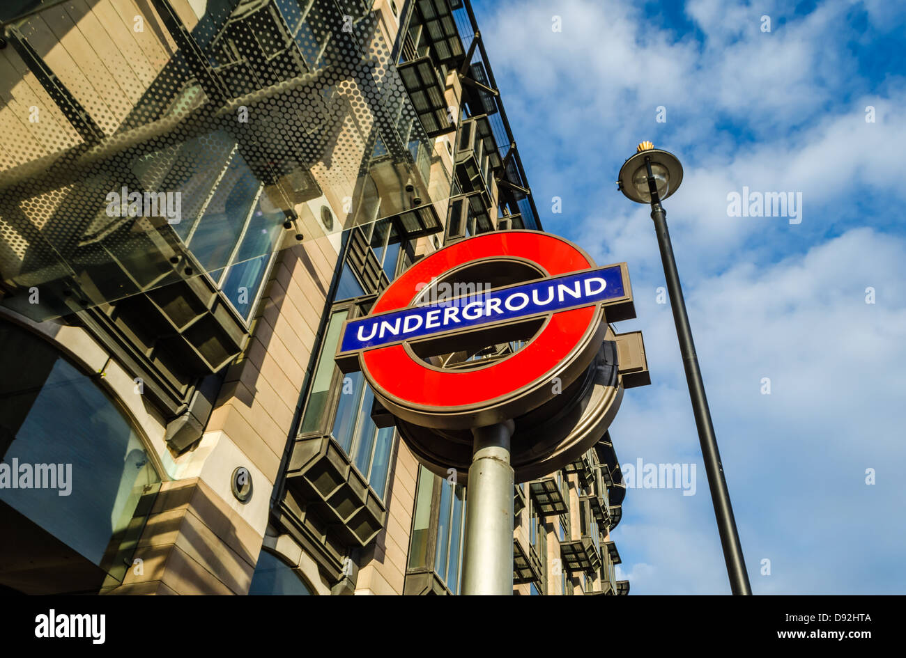 London Underground sign. Londres, Angleterre. Banque D'Images