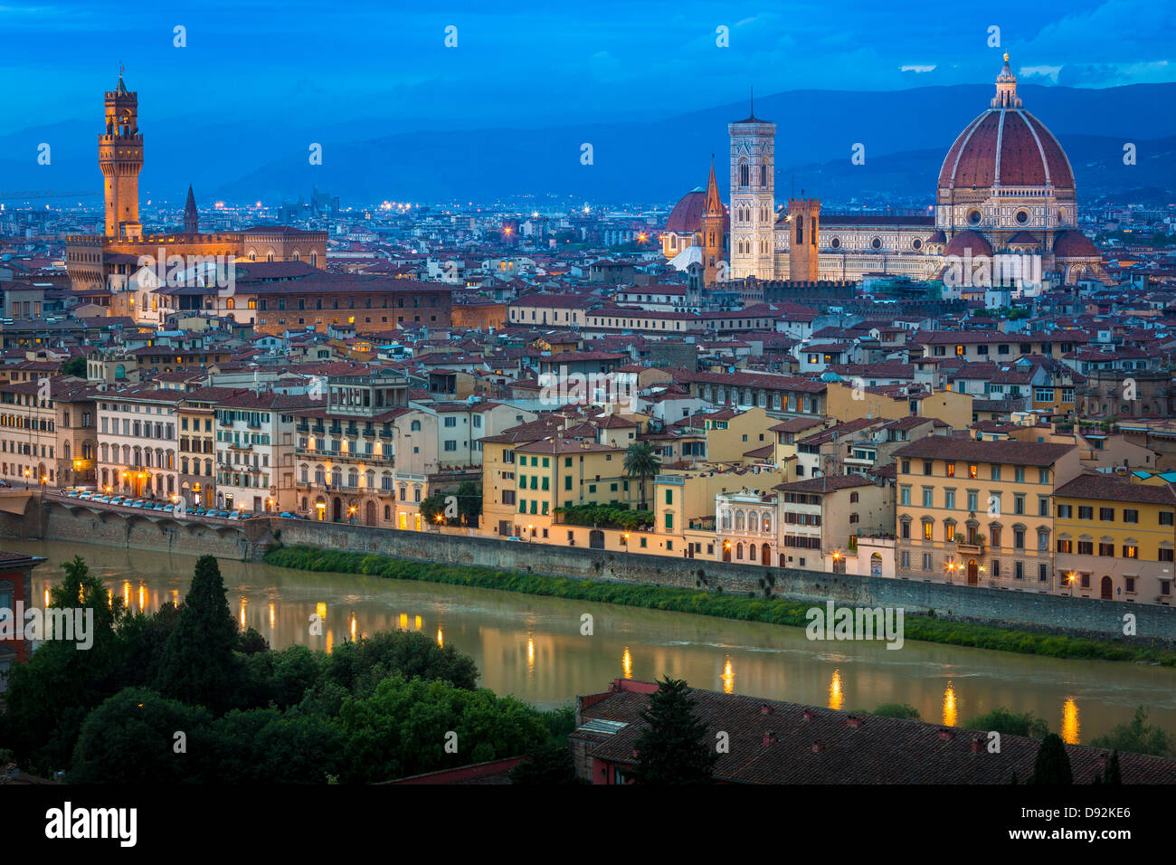 Coucher du soleil à partir de la Piazzale Michelangelo à Florence (Florence), Italie Banque D'Images