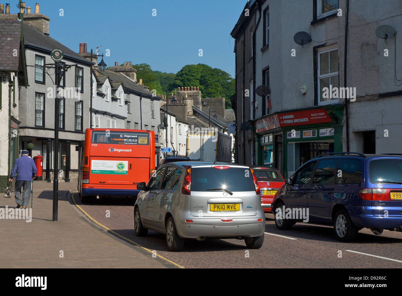 La circulation en Kendal Cumbria, Angleterre, Royaume-Uni Banque D'Images