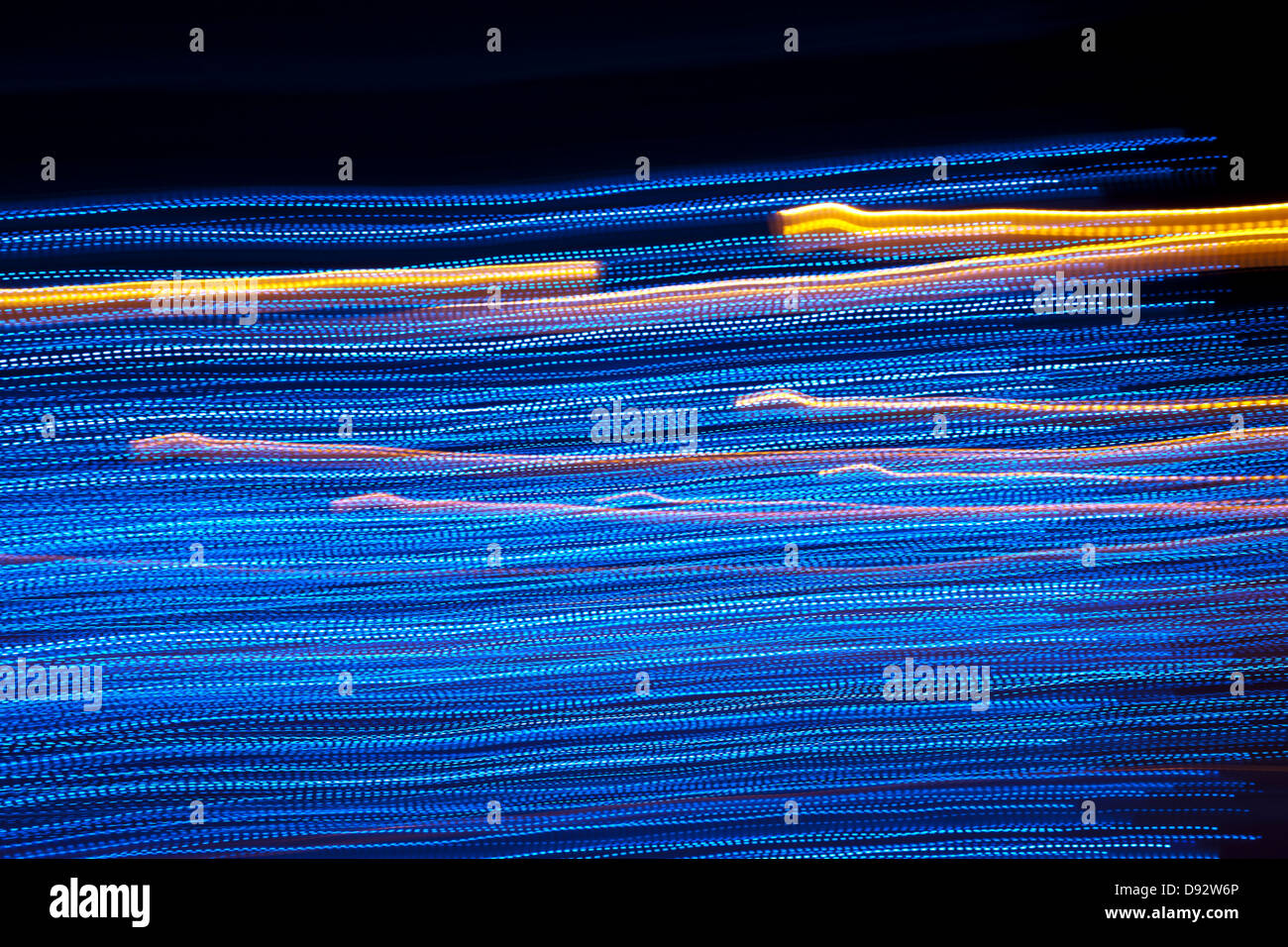 Des sentiers de lumière lumineux multicolore Banque D'Images