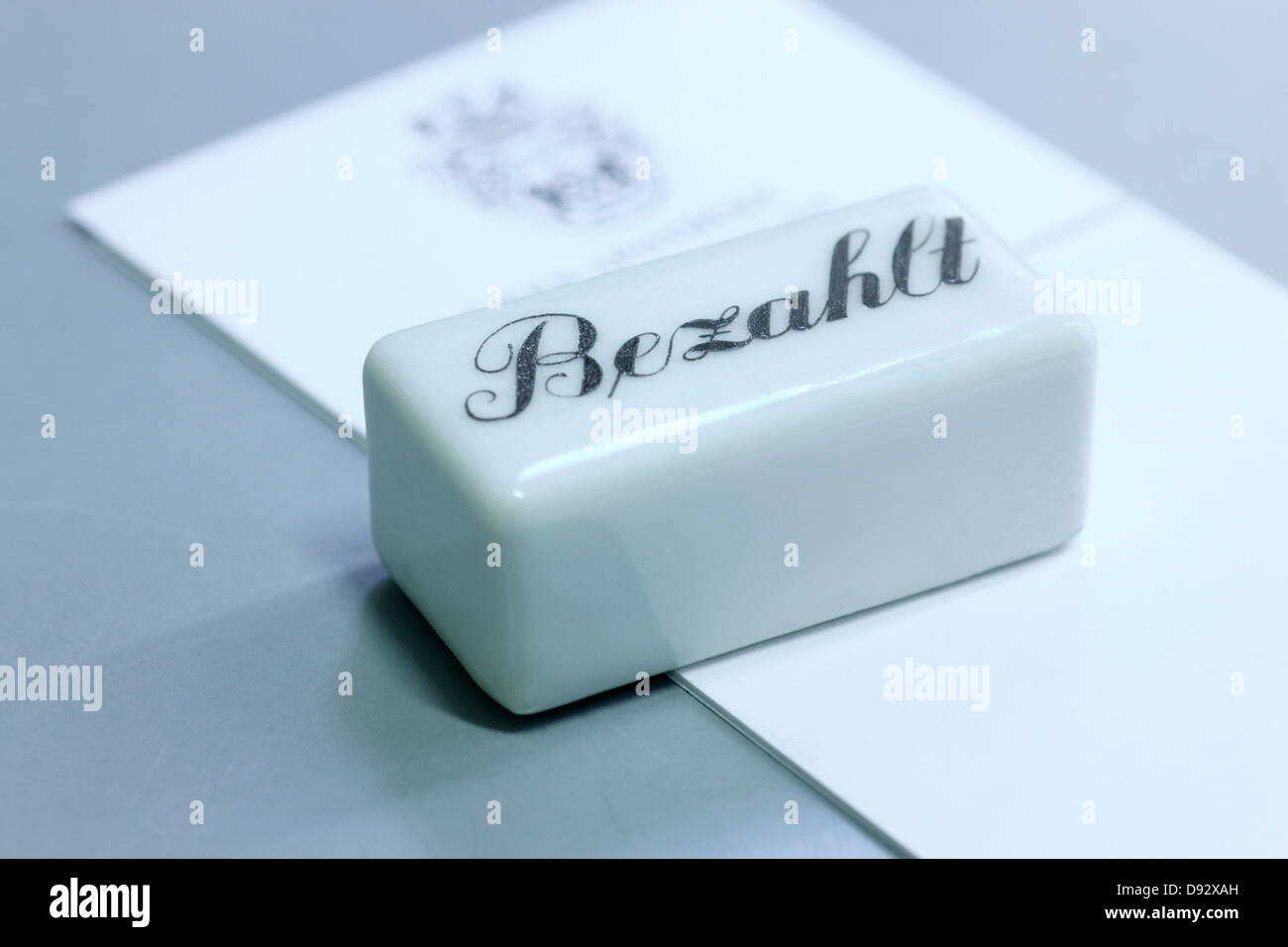 Un pharmacien allemand's 'payé' stamp (Bezahlt) Banque D'Images