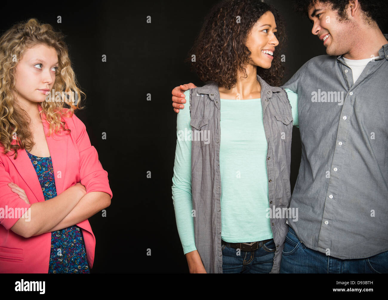 Smiling couple ignorant ami Banque D'Images