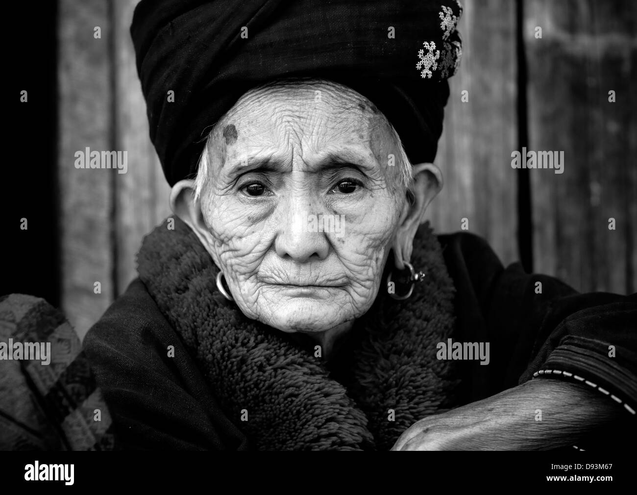 Femme de la minorité Yao, Ban Xay Leck, Laos Banque D'Images