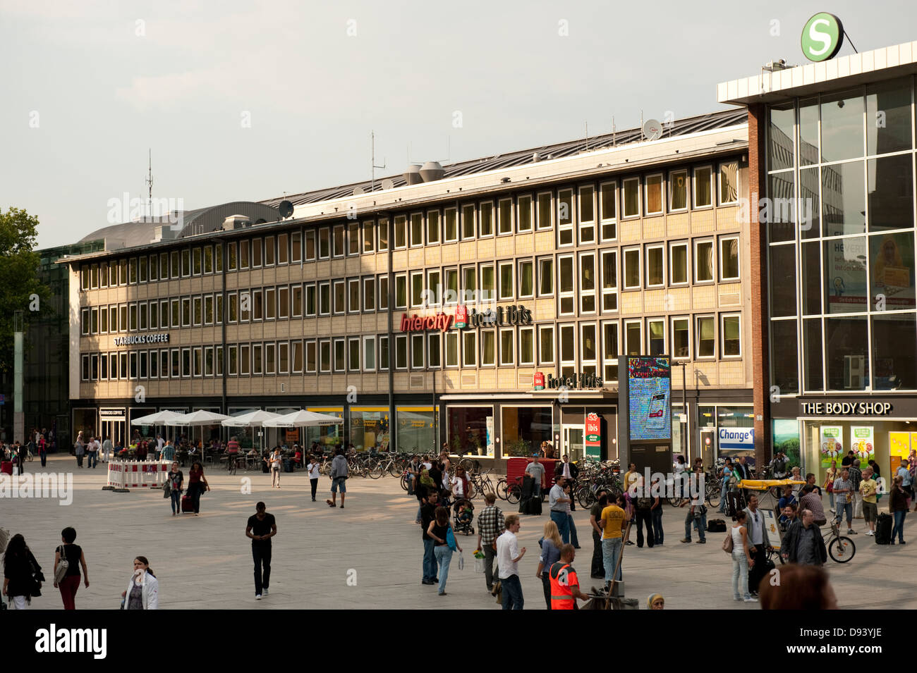 Intercity Hotel Koln Cologne à Hauptbahnhof Allemagne Deutschland Europe EU Banque D'Images