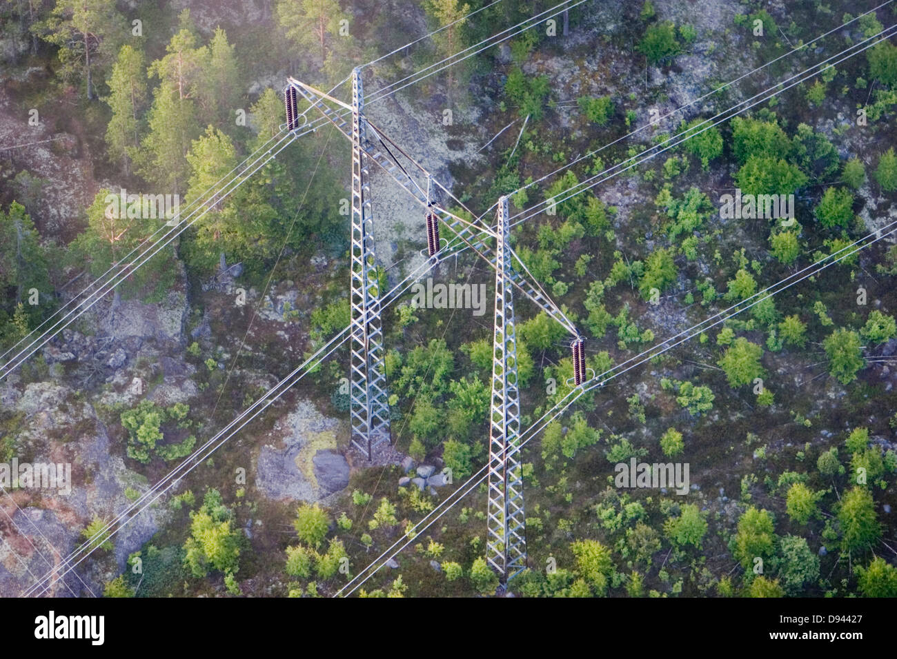 Ligne à haute tension pylône, en Suède. Banque D'Images