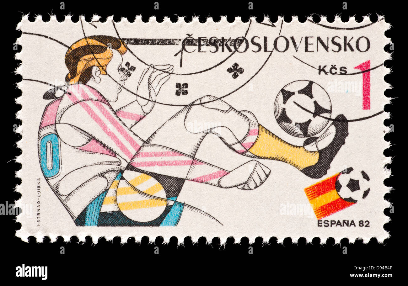 Timbre-poste de la Tchécoslovaquie représentant un joueur de football, émis pour la Coupe du Monde de Football 1992 en Espagne. Banque D'Images