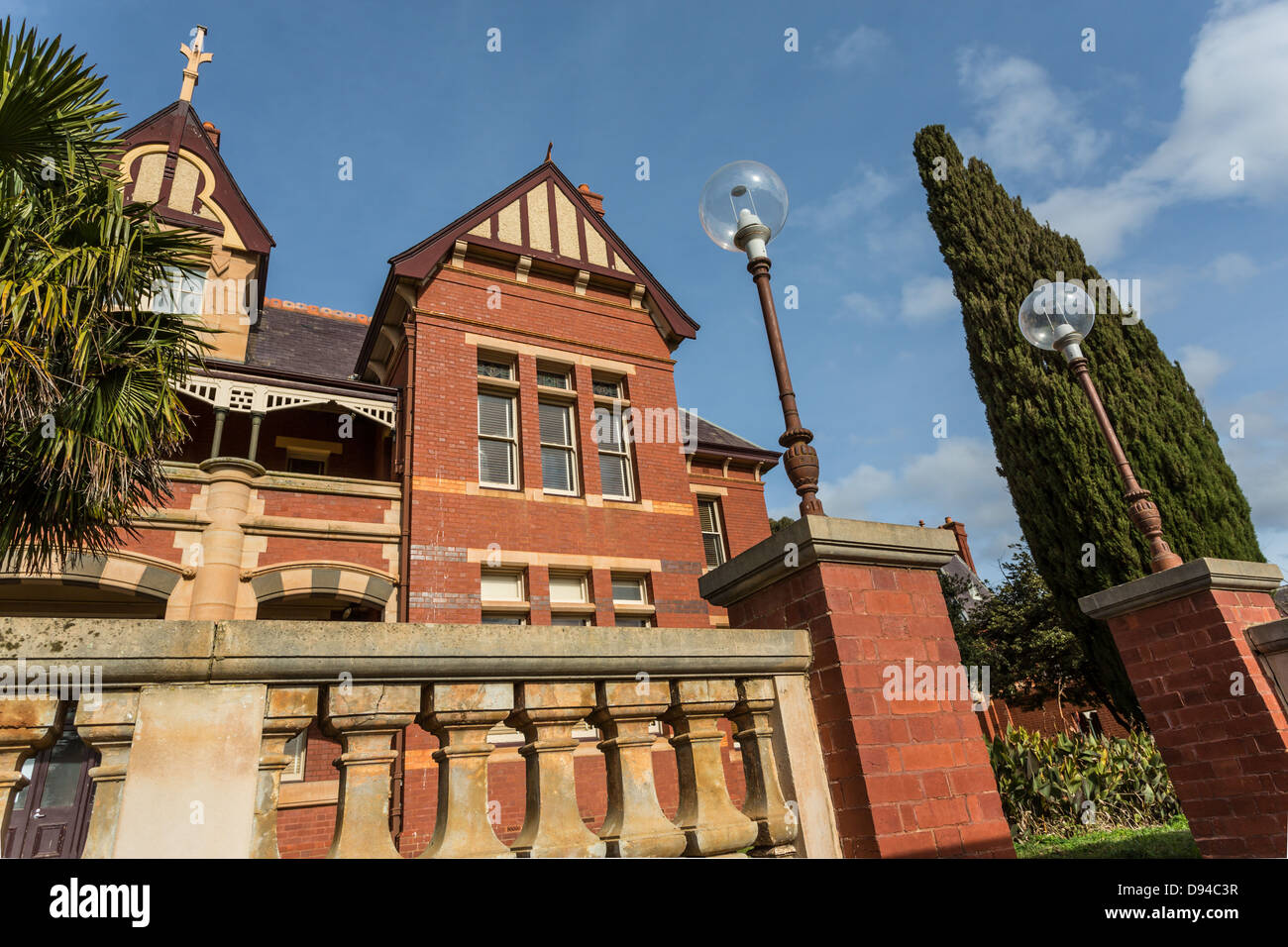 Sunbury Lunatic Asylum a ouvert en octobre 1879, maintenant utilisé comme école de grammaire anglicane Hume Banque D'Images