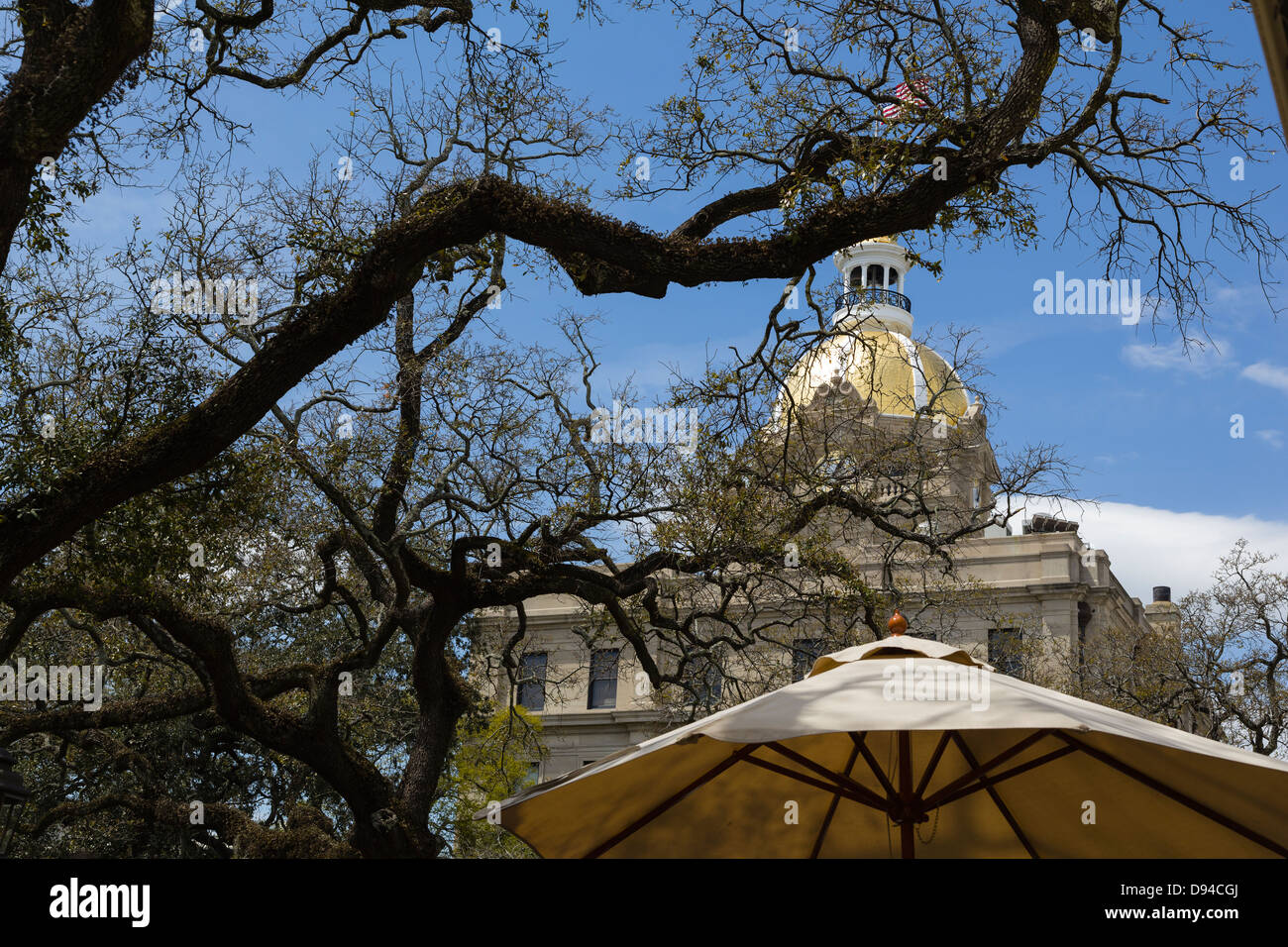 La feuille d'or dôme de l'Hôtel de Ville, Savannah, Géorgie Banque D'Images