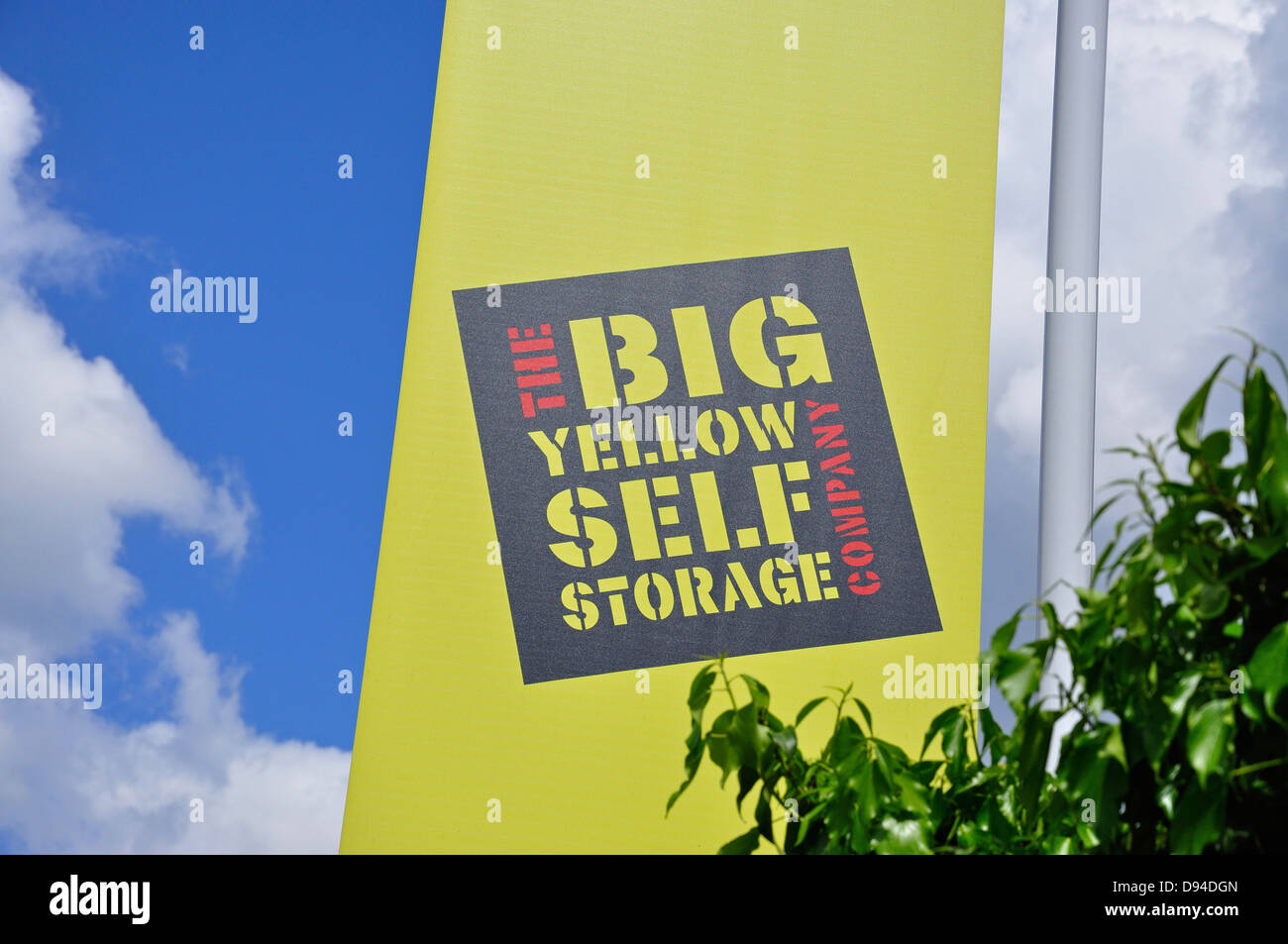 Le Big Yellow Self Storage Company signe, Whitton Road, London, Greater London, Angleterre, Royaume-Uni Banque D'Images