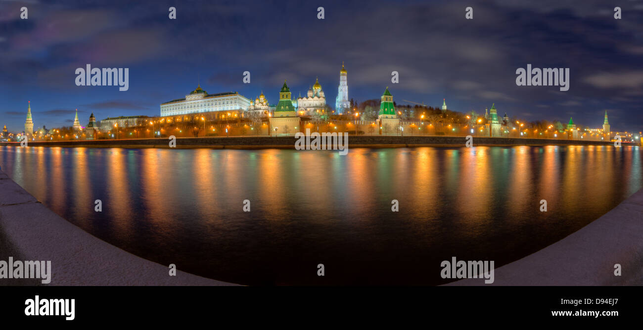 Une vue panoramique du Kremlin de Moscou Banque D'Images