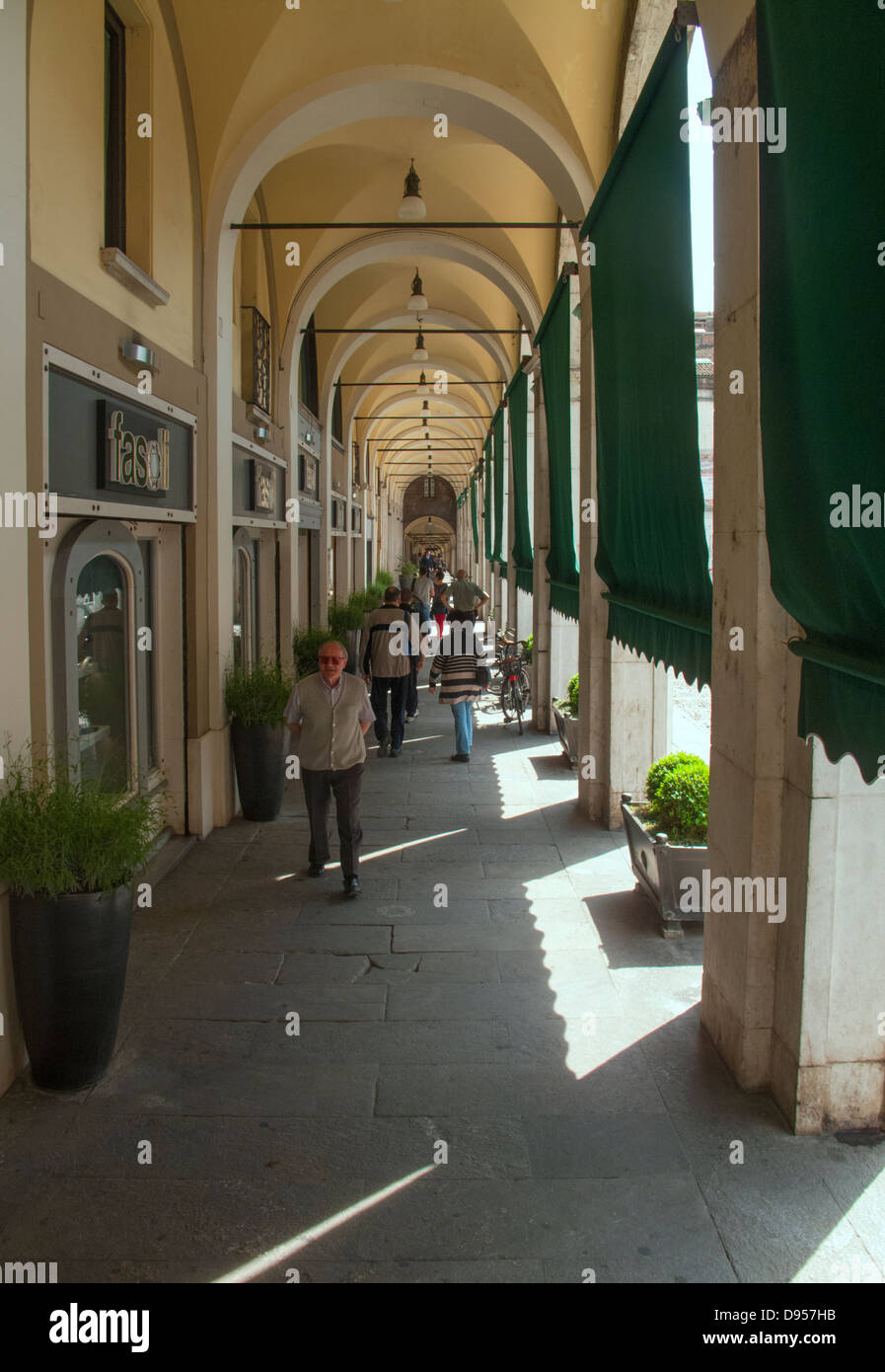 Piazza loggia Banque de photographies et d’images à haute résolution ...