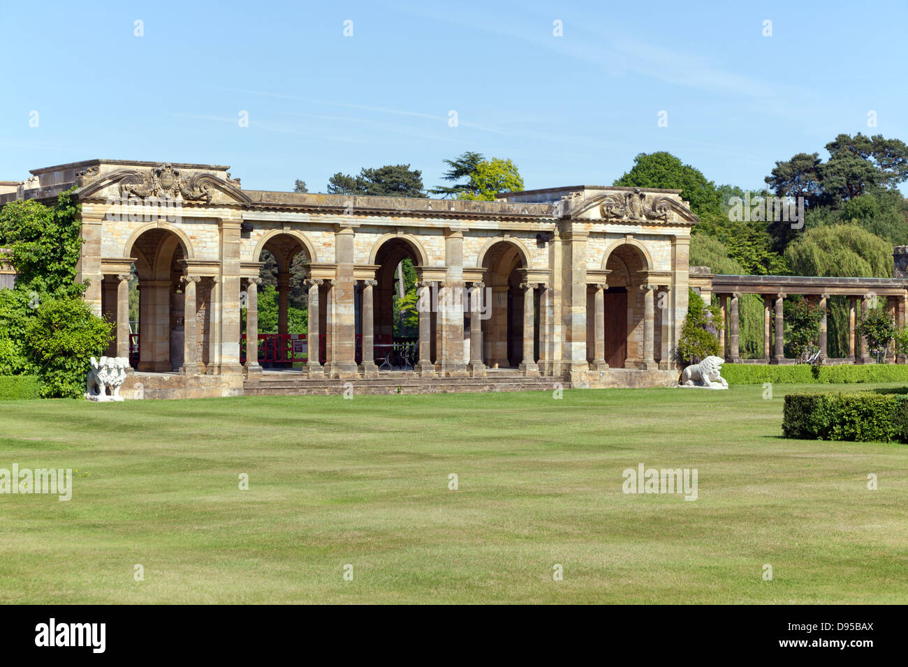 Les jardins à l'Italienne du château de Hever Kent UK Banque D'Images