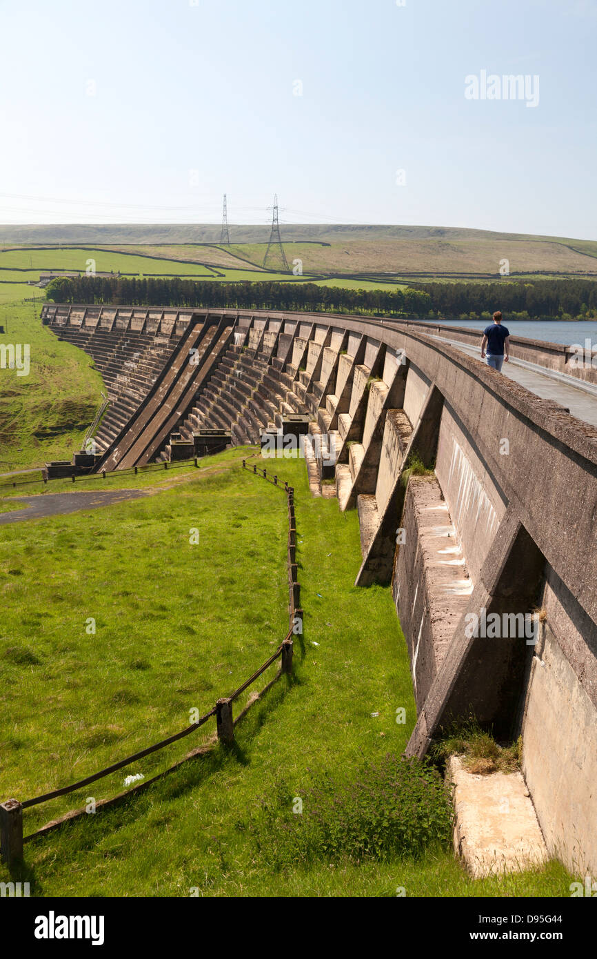 Barrage du réservoir, Baitings Ripponden, West Yorkshire Banque D'Images