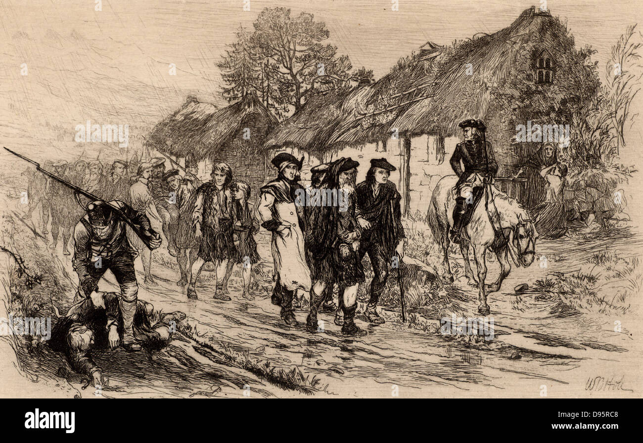 La fin de la rébellion Forty-Five. Charles Edward Louis Philip Stewart Casimir ou Stuart (1720-1788), également connu sous le nom de Bonnie Prince Charlie et le Jeune Prétendant, petit-fils de Jacques II le dernier monarque catholique de Grande-Bretagne et d'Irlande, a dirigé la révolte Jacobite de 1745, l'atterrissage dans les Hébrides en août. Il a été battu par le duc de Cumberland à la bataille de Culloden, 1746, après quoi il s'est échappé à la France. Ses partisans ont été arrêtés par l'armée britannique. Gravure par William le trou (1846-1917). Banque D'Images La fin de la rébellion Forty-Five. Charles Edward Louis Philip Stewart Casimir ou Stuart (1720-1788), également connu sous le nom de Bonnie Prince Charlie et le Jeune Prétendant, petit-fils de Jacques II le dernier monarque catholique de Grande-Bretagne et d'Irlande, a dirigé la révolte Jacobite de 1745, l'atterrissage dans les Hébrides en août. Il a été battu par le duc de Cumberland à la bataille de Culloden, 1746, après quoi il s'est échappé à la France. Ses partisans ont été arrêtés par l'armée britannique. Gravure par William le trou (1846-1917). Banque D'Images