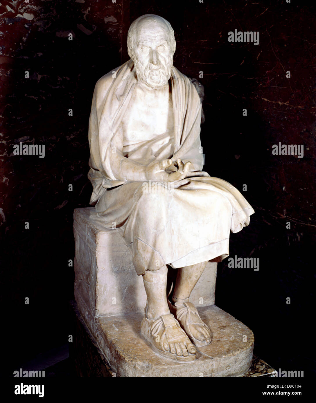 Hérodote (c485-425 BC) historien grec, souvent appelé le père de l'histoire. Statue de l'homme assis dit Hérodote. Louvre, Paris Banque D'Images