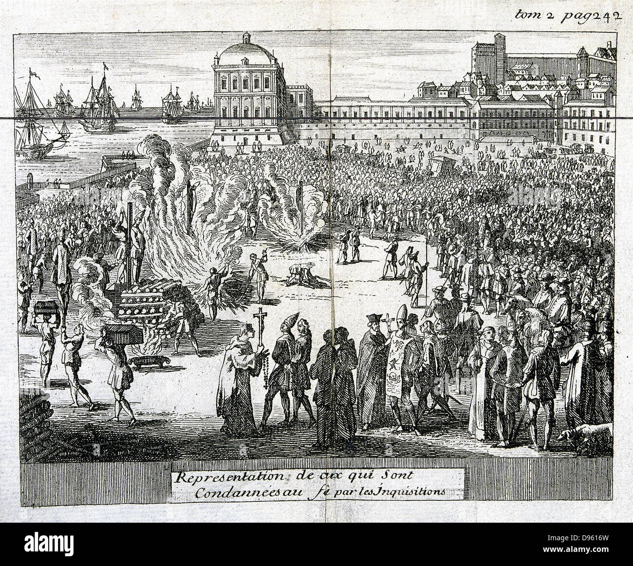 Brûler des hérétiques condamnés par l'Inquisition. La gravure sur cuivre, 1759 Cologne publié. Collection privée Banque D'Images