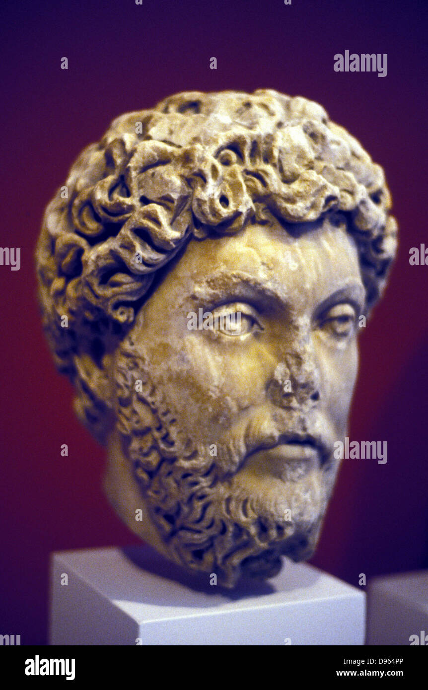 Hadrien (Publius Aelius Hadrianus) 76-138. Empereur romain de 117. Buste Romain ancien trouvés à Athènes. En. Banque D'Images