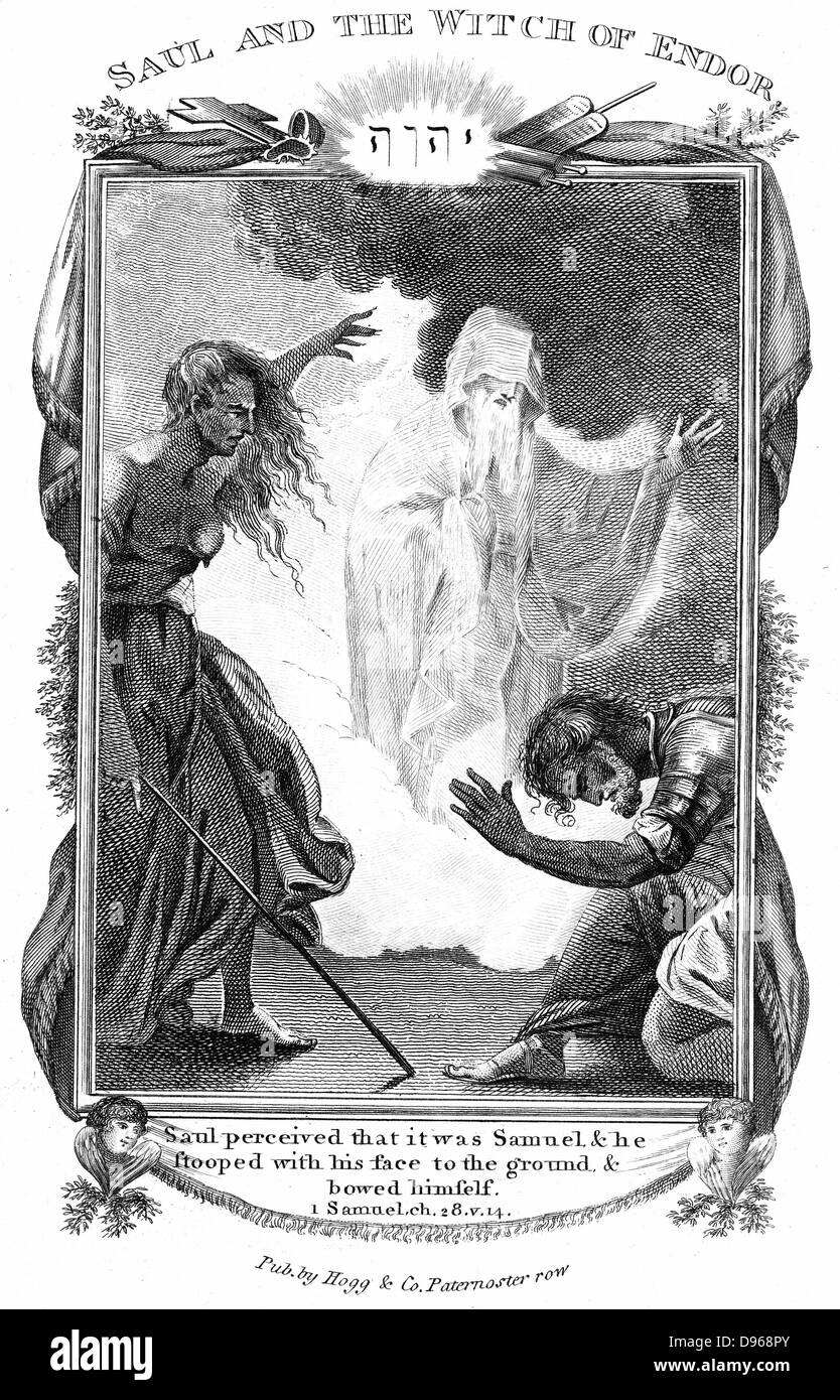 Saül et la Sorcière d'Endor' 'bible' I Samuel 28. Saul tente de communiquer avec les morts par Samuel la sorcière d'Endor. Elle apporte Samuel 'hors de la terre' (Nécromancie) quand Saül a promis de ne pas prendre de mesures contre elle comme une sorcière. La gravure sur cuivre c1808. Banque D'Images