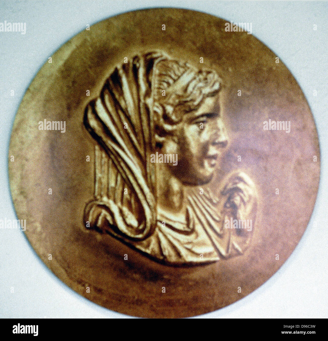 Olympia-village (d316 BC) La reine de Macédoine, épouse de Philippe II, mère d'Alexandre le Grand. À partir de la série des médaillons commandé par l'empereur Caracalla (212-217 AD) Banque D'Images