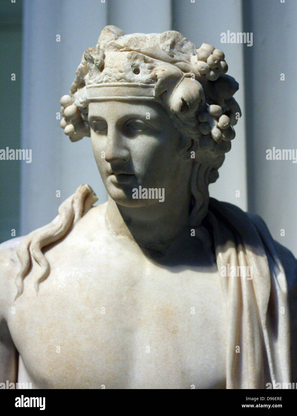 Détail de sculpture de marbre de Dionysos, dieu du vin. Romain, 2e siècle AD. Banque D'Images